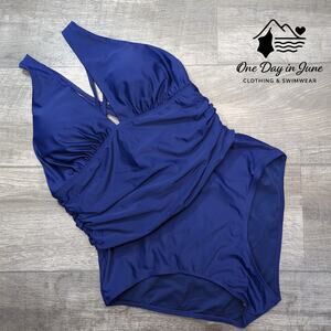 You Di An V Neck Tummy Control One Piece Swimsuit Size L